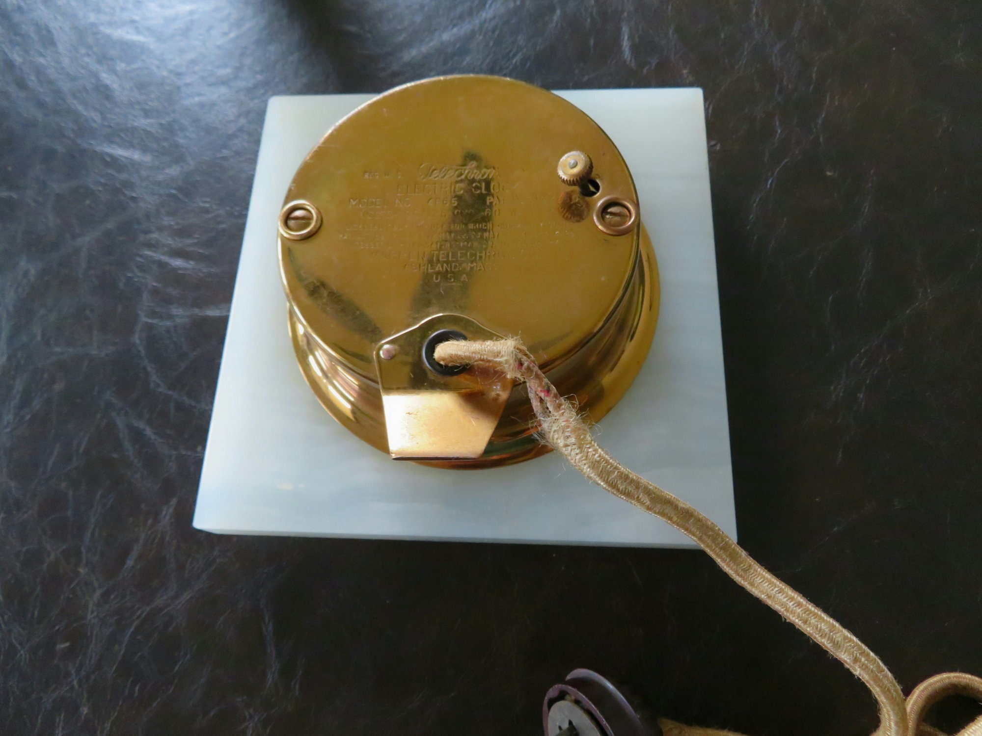 ヴィンテージ テレクロン電気時計 ホワイトオニキス大理石 アール