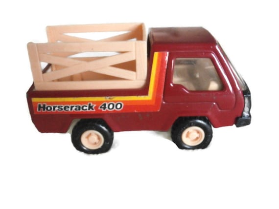 ビンテージトランク ヘレン・ウッド Vintage Buddy L Toy Truck | 1982 Horserack 400 Pickup | Made