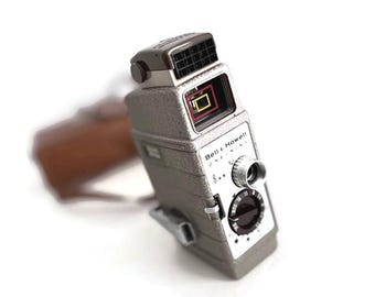 1950s Bell & Howell 252 8mm Movie Camera With Original Case/bag