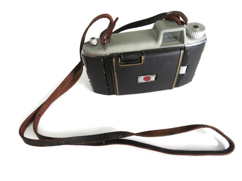 RARE IN THE box.Kodak tourist camera II vintage 1951.Made