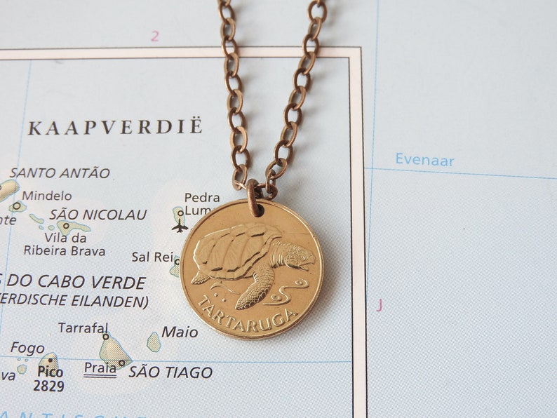 Cape Verde coin necklace/keychain 5 different designs globetrotter turtle personalized Cape Verde necklace sailboat contra Bruxas Coin necklace 1
