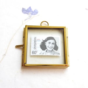 Sello del diario de Ana Frank en minimarco | Un regalo histórico conmovedor | Recuerdo de la Segunda Guerra Mundial en Ámsterdam | Regalo perfecto para amantes de la historia y ocasiones especiales