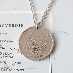 Cape Verde coin necklace/keychain 5 different designs globetrotter turtle personalized Cape Verde necklace sailboat contra Bruxas Coin necklace 4