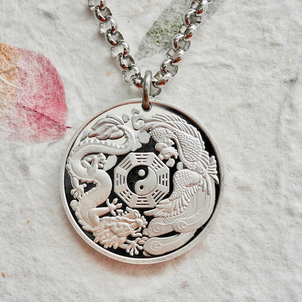 Collier/porte-clés de pièce d’argent Phoenix et dragon - Yin Yang - Feng Shui - créatures mythiques - collier phénix - collier dragon