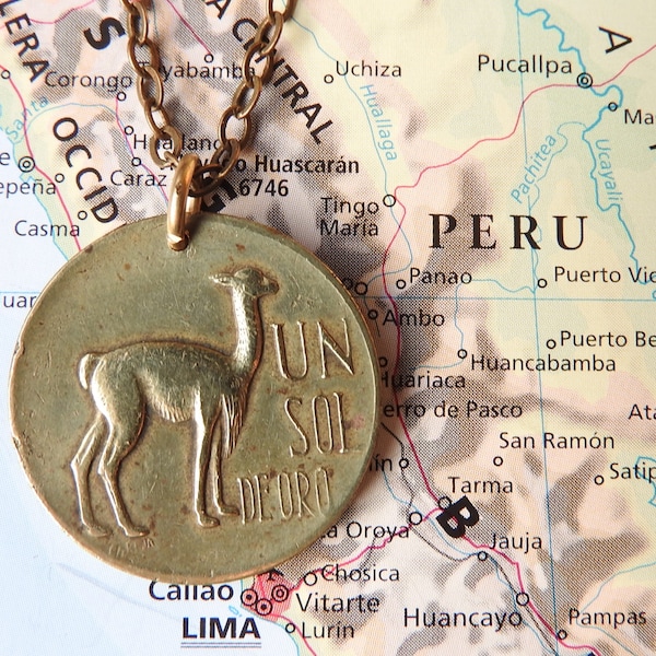 Peru coin necklace/keychain - 5 different designs - made of original coins from Peru - wanderlust - Lima - Lama