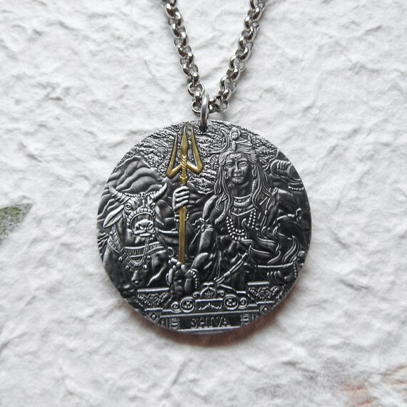 Rakkiss necklace discount