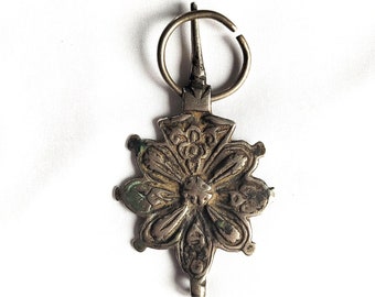 Antique fibule en argent Poinçons au revers – MAROC