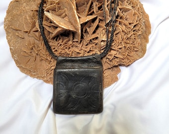 Collier Talisman – Amulette Porte Bonheur – Cuir antique - Mali