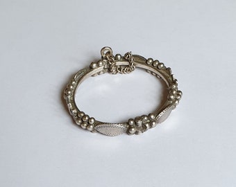 2 38 inches diameter silver SaharanTuareg Goulimime clasp bracelet with knobs Moroccan Jewelry