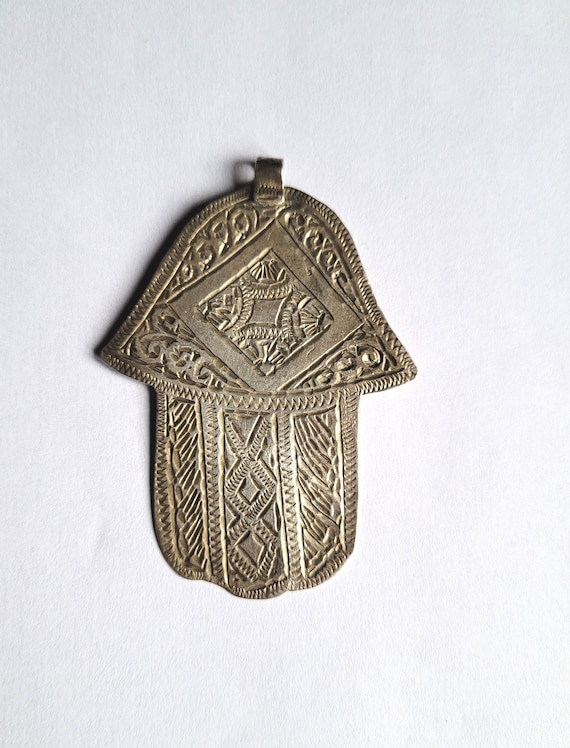 Antique Berber Silver Hand of Fatima “Khamsa - Kh… - image 2