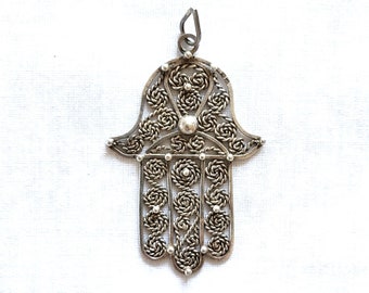 Hand of Fatima in silver openwork and filigree "Khamsa - Khomissa - Hamsa" Tunisia