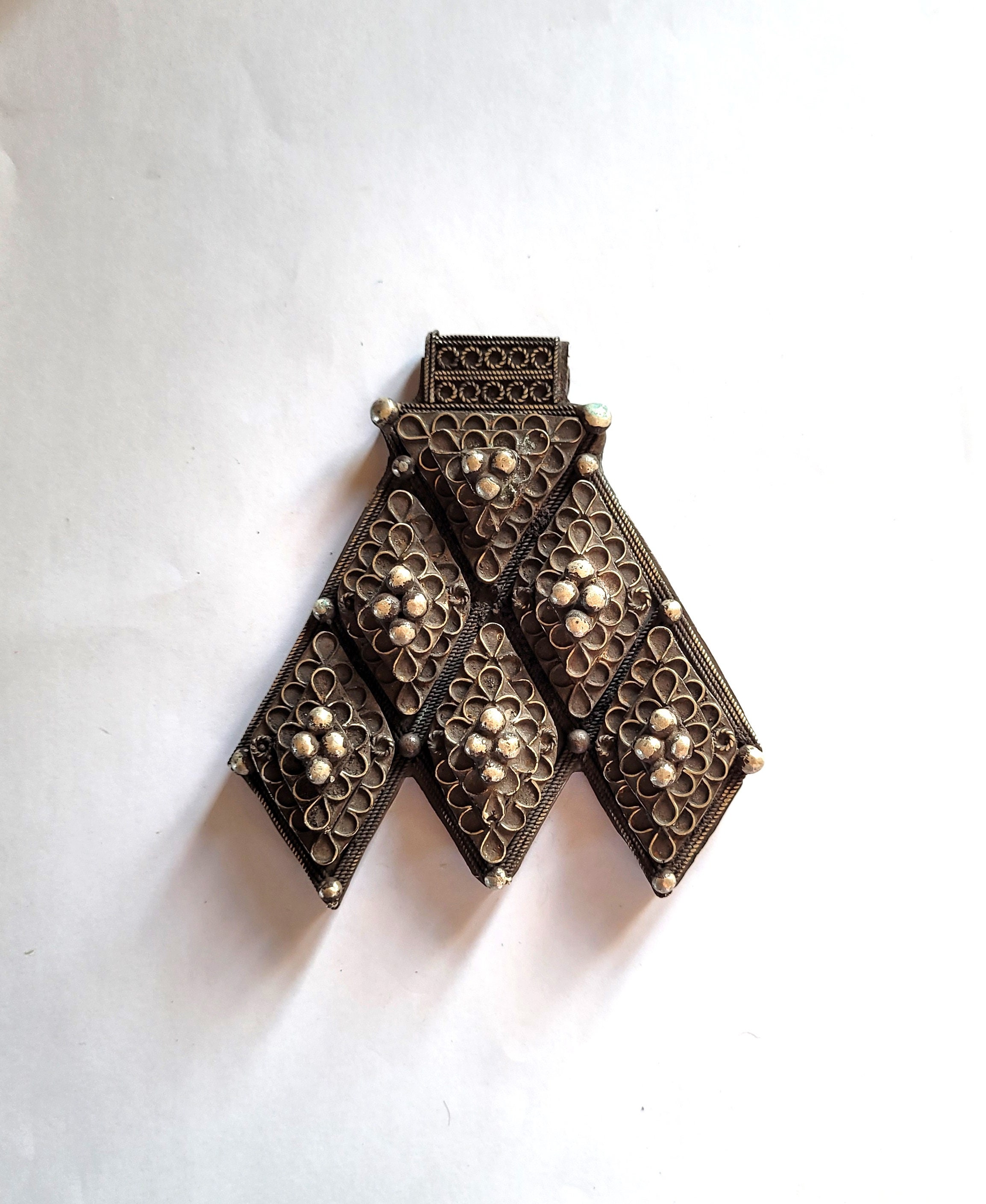 Bijoux Touareg Ethnique Africain Talisman Pendentif Khomaissa en Argent avec Granulation