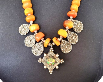 Collier Ancien Berbère En Argent Et Ambre - Bijou Ethnique Occasion
