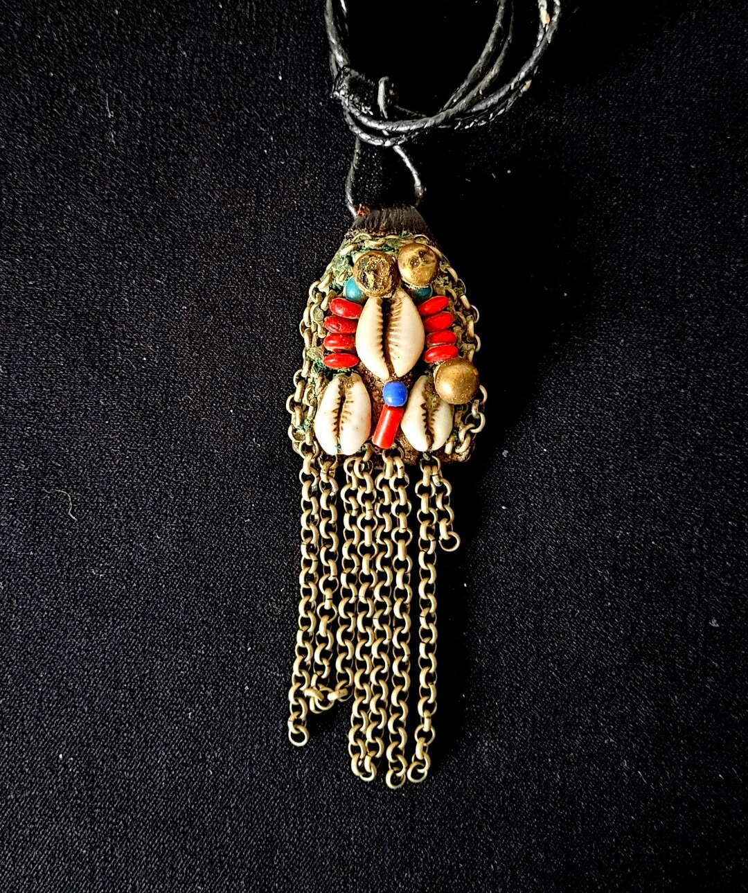 Talimanok Shell Antique AMULET/TALISMAN Lucky Charm - Leather - Shell - Sahara ...