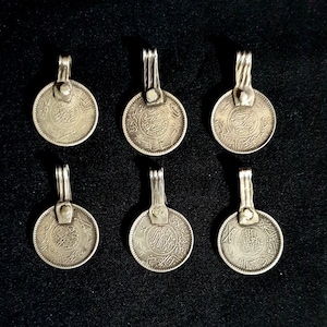 Pendants for necklaces - Ancient silver coins - Saudi Arabia