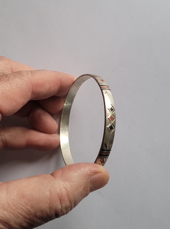Saharawi bangle bracelet in silver and enamel - Gu