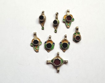 Lot of 8 pendants in silver, enamel and glass cabochon - for necklace - South Morocco