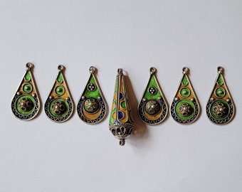 Lote de 7 colgantes bereberes de plata y esmalte para collares - Sur de Marruecos