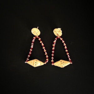 Rare pair of gold washed sterling silver and glass beads earrings – Mauritania