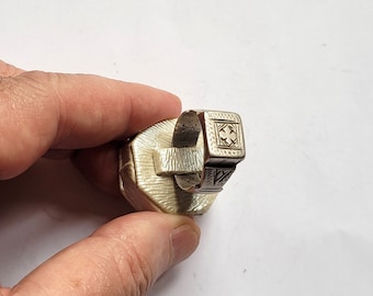 モロッコの伝統的な手作りリング、 モロッコの伝統的な手作りリング、