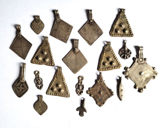 Lot of various pendants from Morocco in silver fo… - image 2