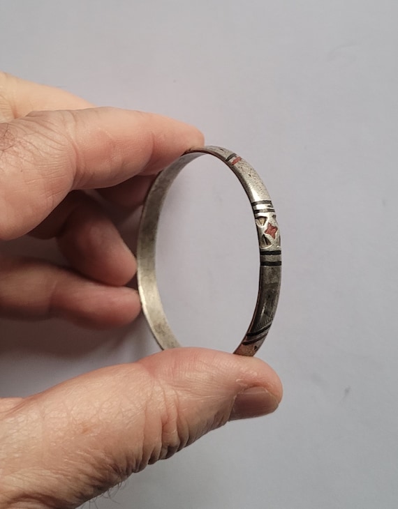 Saharawi bangle bracelet in silver and enamel - G… - image 1