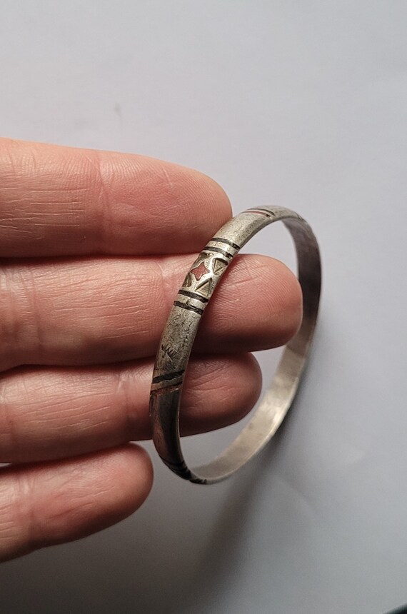 Saharawi bangle bracelet in silver and enamel - G… - image 3