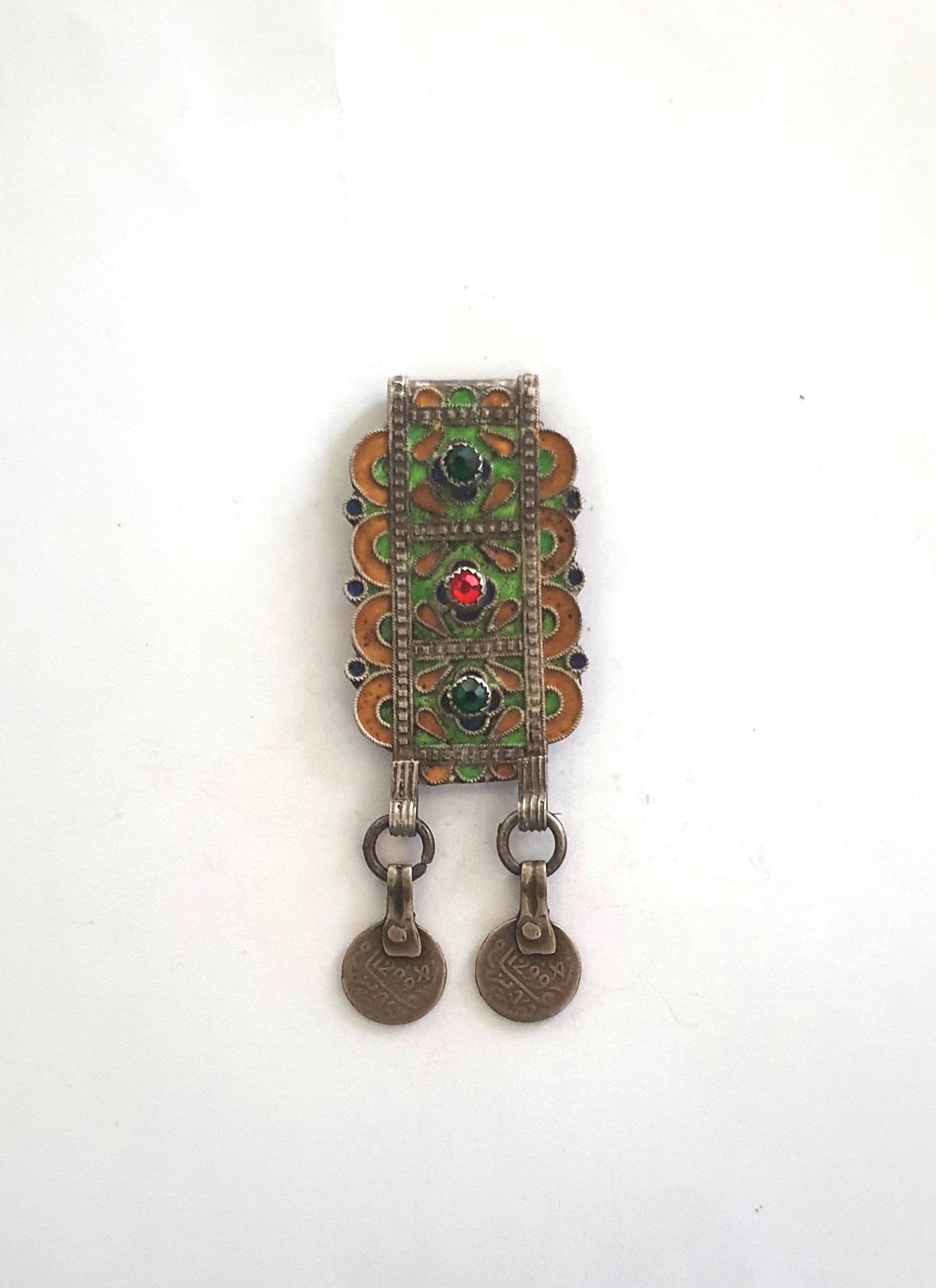 Maroc Ancienne Amulette ou Talisman Hirz Herz Pendentif Argent Émail et Verroterie Cabochons