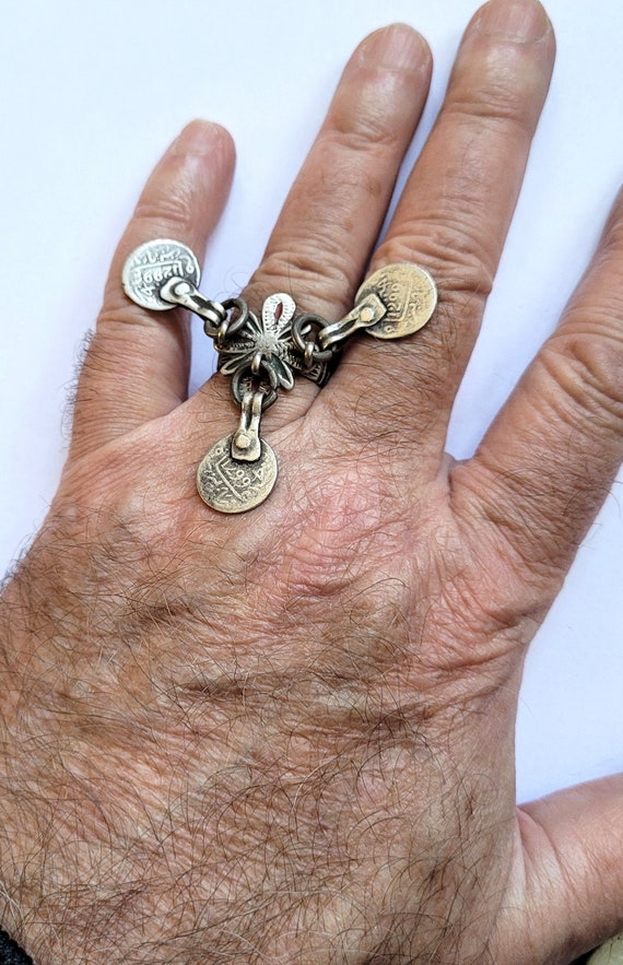 Antique – vintage Berber ring in silver, enamel a… - image 5