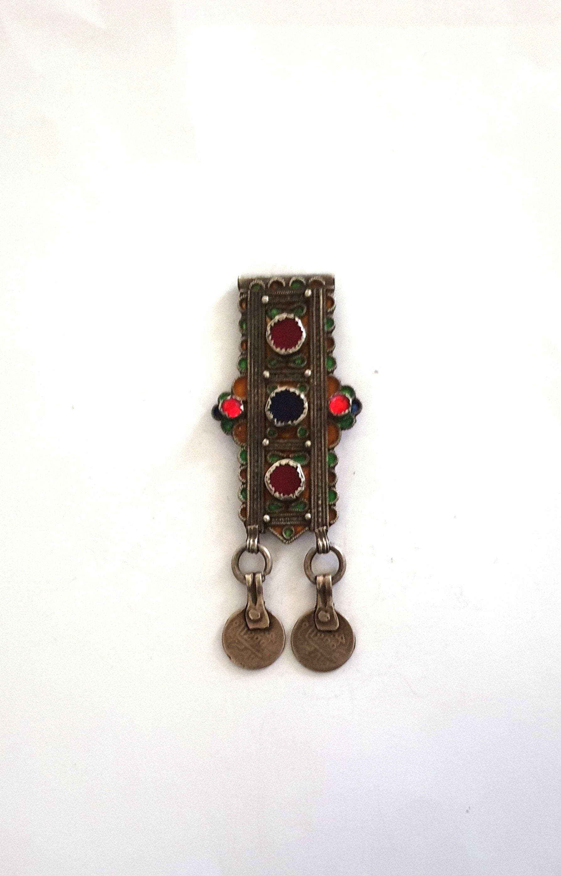 Maroc Ancienne Amulette ou Talisman Hirz Herz Pendentif Argent Émail et Verroterie Cabochons