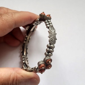 ヴィンテージのベルベル族のシルバーブレスレット2点セット