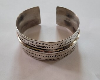 古いチュニジアのオープン シルバー ブレスレット - Etsy 日本