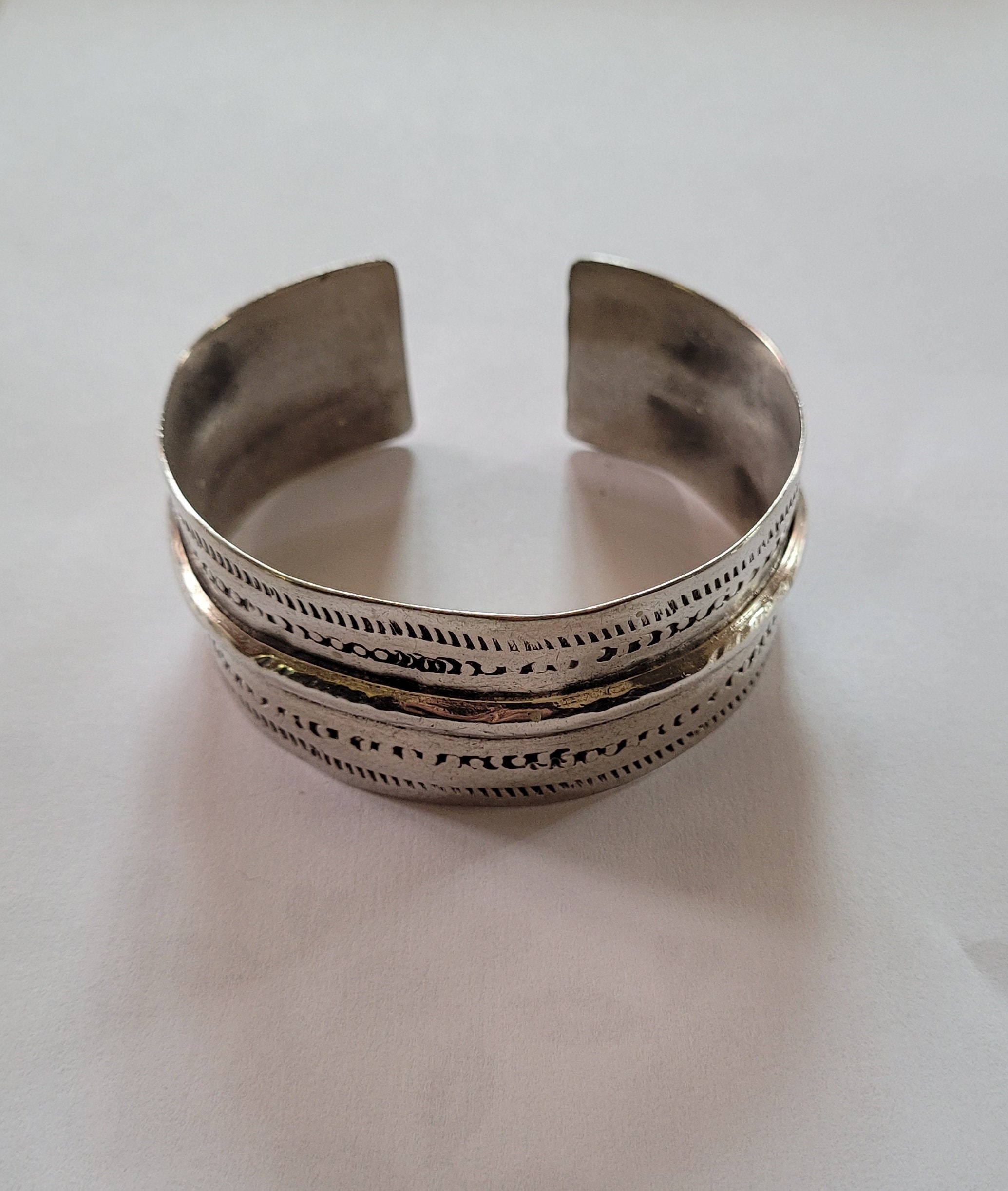 古いチュニジアのオープン シルバー ブレスレット - Etsy 日本