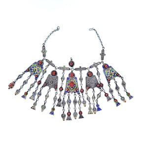 Exceptional Parure - Berber necklace, Amazigh – Kabyle – Silver, enamels and coral