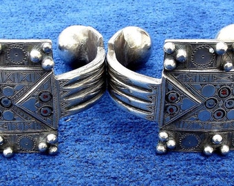 Pair of Moorish ankle bracelets “Khelkhal” in silver origin southern Morocco guelmim at the gates of the Sahara