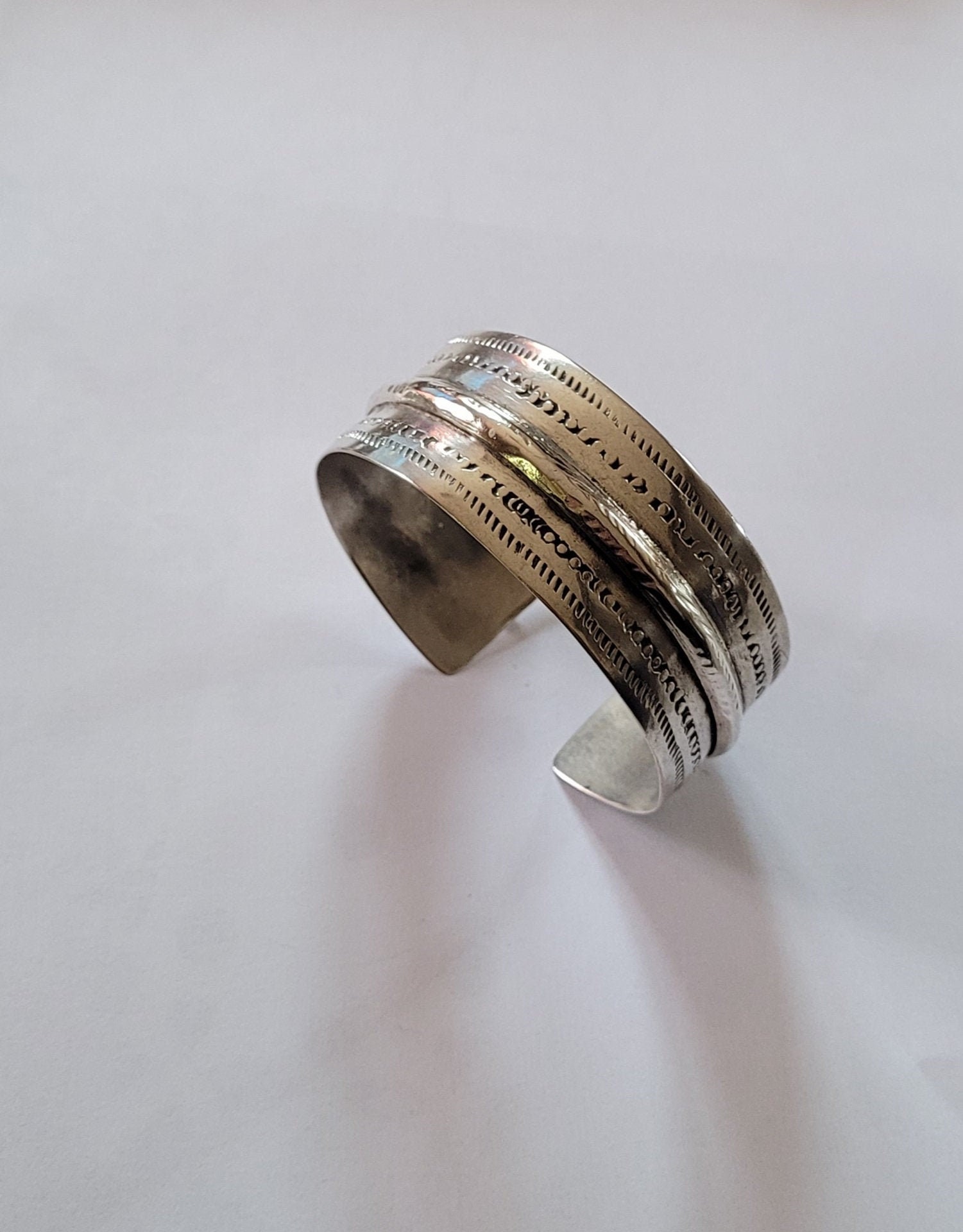 古いチュニジアのオープン シルバー ブレスレット - Etsy 日本