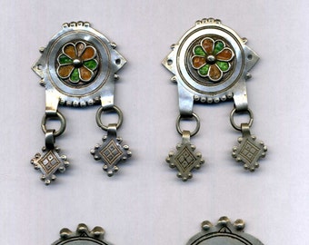 Marruecos - 6 elementos o piezas de joyería bereber en plata, esmaltado para collar o pendientes