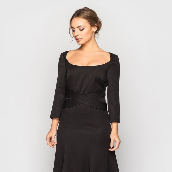 Schwarzes Kleid mit tiefem Ausschnitt, Cocktailkleid für Hochzeitsgäste, Party Brautjungferkleid, Mutter des Brautbräutigams mit Gürtel