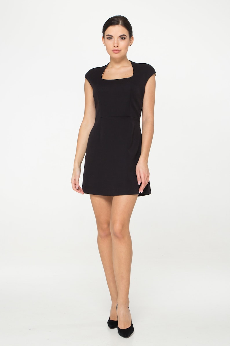women black cocktail dresses