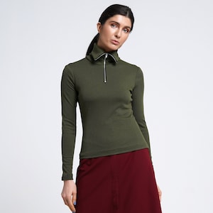 Zipped turtleneck, Green ribbed front zip, Womens sweater,  Womens pullover quarter zip, High neck zip top, Zip up full sleeve tee TAVROVSKA