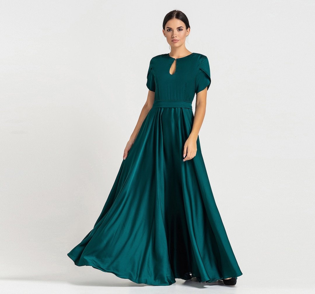 Emerald Green Cocktail Dress for Wedding Long Flowy Dress With Sleeves