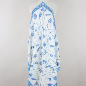 EMILIO PUCCI 1970s African-Inspired Collection White and Blue Silk Scarf image 2