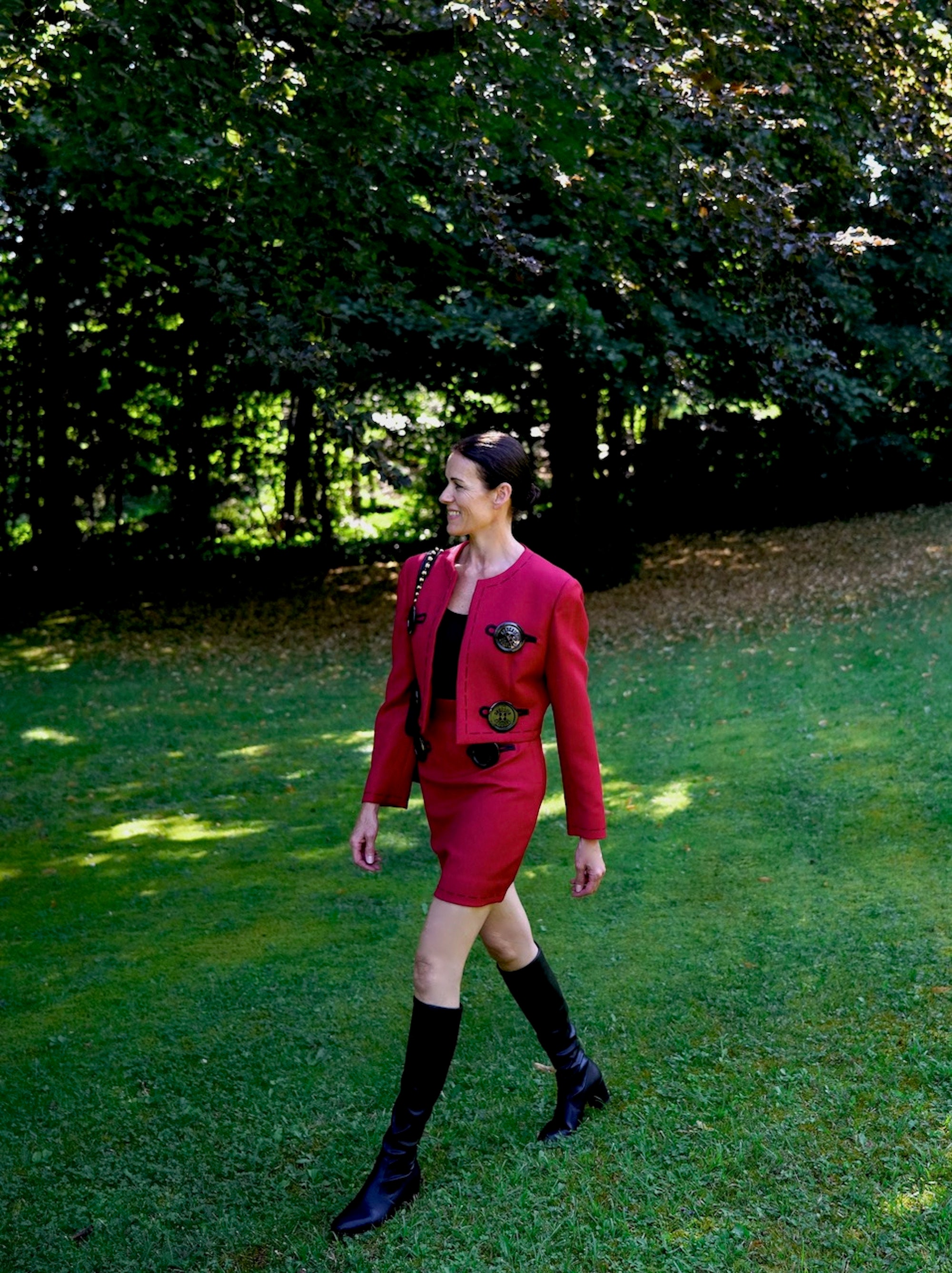 A/W 1990-1991 MOSCHINO COUTURE Red Wool Needle Motif Huge A/W 1990-1991 MOSCHINO COUTURE Red Wool Needle Motif Huge