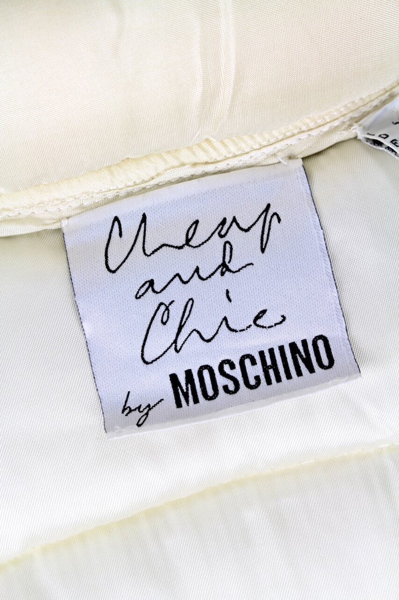 MOSCHINO A/W 1988-89 First Cheap & Chic Collection Off-White Laurel Design Padded Jacket with Hood Size S-M image 9