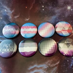 Juego de 4 botones con la bandera del orgullo: ¡elige cualquier bandera LGBTQ+!