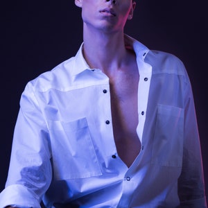 Oversized Shirt w. Pockets / A Men's Dropped Shoulder White Shirt image 6