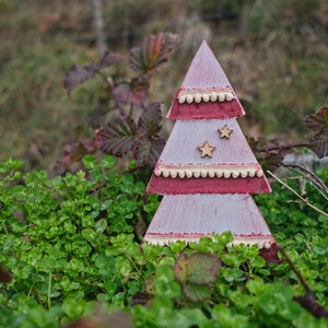 Wooden 3d Christmas tree, beige, linen ribbons, pom pom ribbons, tiny wooden stars, Christmas decoration