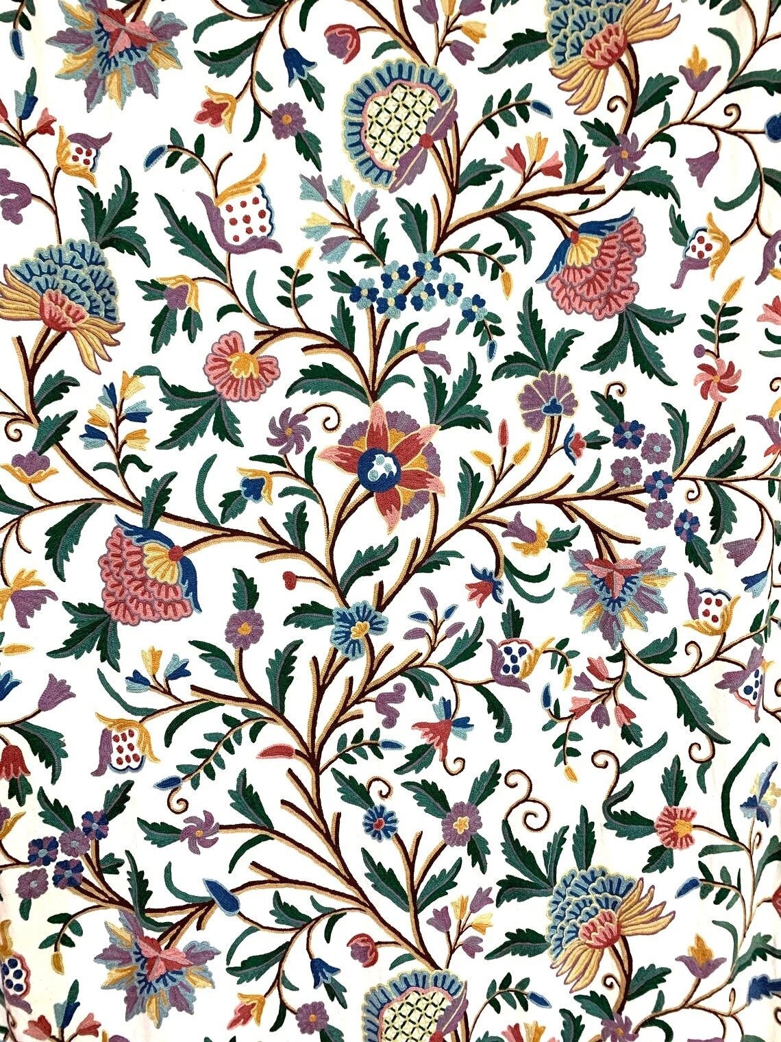 Broderie À La Main Crewel