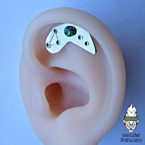 Handmade titanium flat  attachement with opal labret 16G(1.2x6mm)