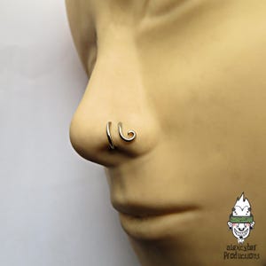 Handmade titanium nose ring 18G(1x6mm).